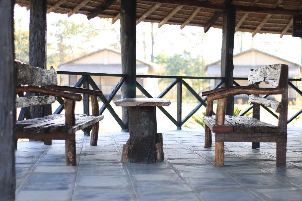 Siddhartha Wildlife Retreat Hotel Meghauli Ngoại thất bức ảnh